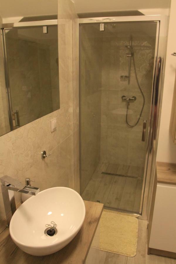 Apartament Natalia Busko-Zdrój Kültér fotó